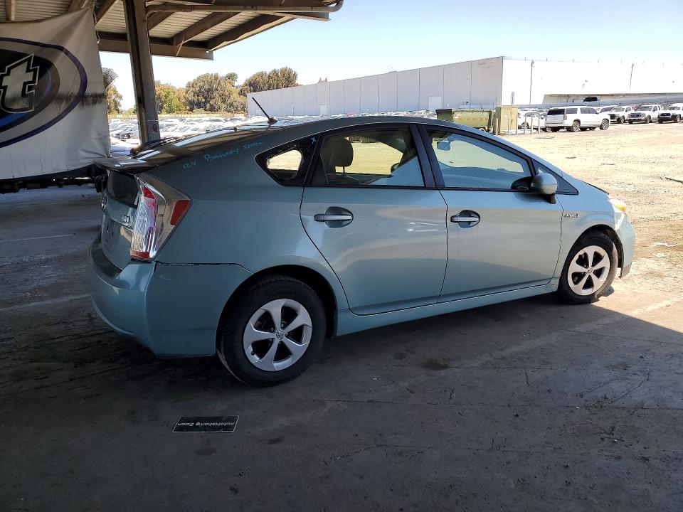2015 Toyota Prius VIN JTDKN3DU5F1911565 COPART salvage auction — VANDALISM, Ca - Salvage Certificate, sold $2,950 on 2026-07-09 (photo 3)
