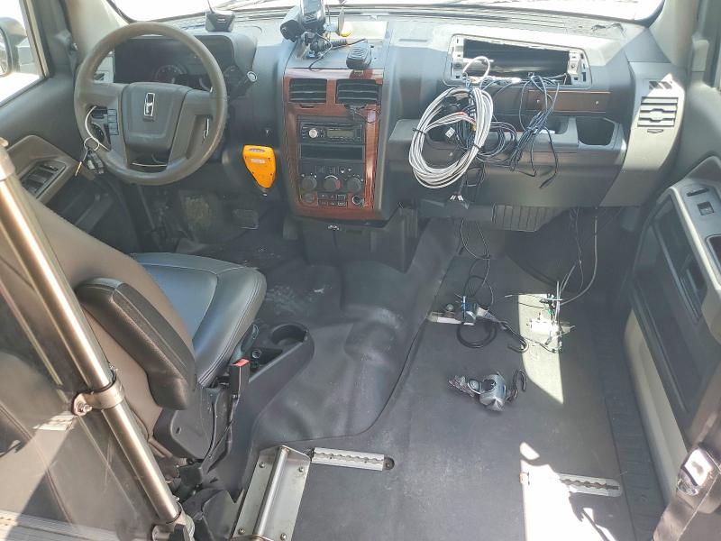 2014 Am general Mv-1 VIN 57WMD2A64EM101817 COPART salvage auction — MINOR DENT/SCRATCHES, NC - CERTIFICATE OF TITLE, sold $1,200 on 2026-07-06 (photo 8)