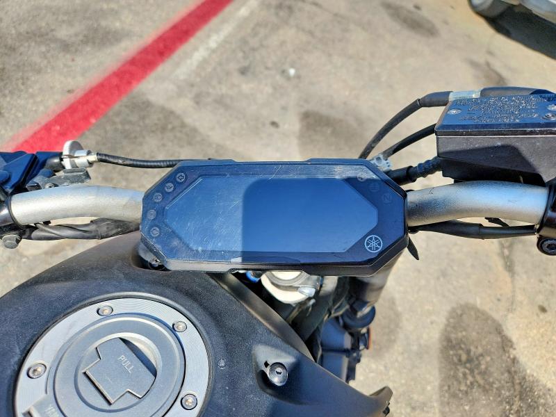 2022 Yamaha Mt VIN JYARM32Y9NA000866 COPART salvage auction — VANDALISM, Ca - Salvage Certificate, sold $150 on 2026-07-30 (photo 7)