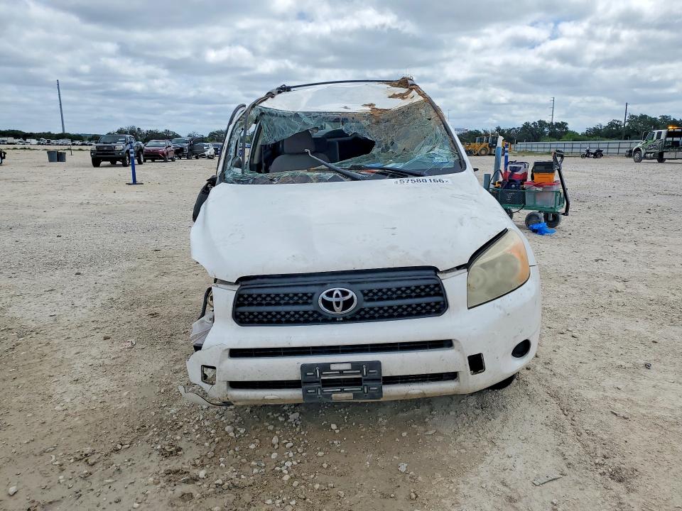 2006 Toyota Rav 4 VIN JTMBD33V965001312 COPART salvage auction — ROLLOVER, Tx - Nonrepairable Title, sold $500 on 2026-07-02 (photo 5)