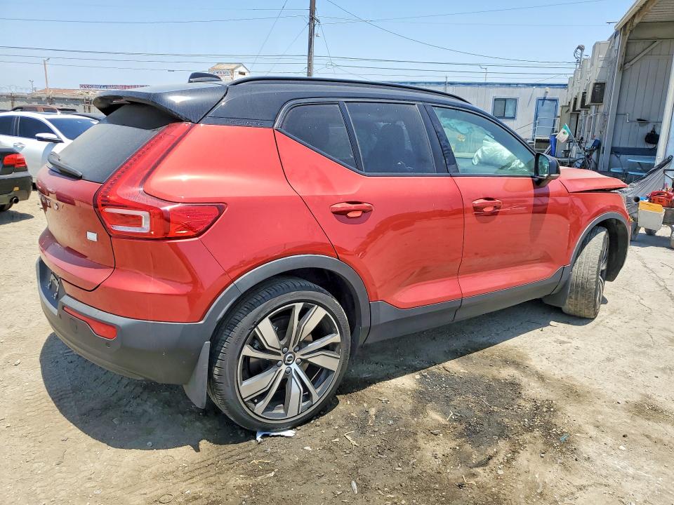 2021 Volvo VIN YV4ED3UR3M2568156 COPART salvage auction — FRONT END, Ca - Salvage Certificate, sold $8,700 on 2026-07-27 (photo 3)