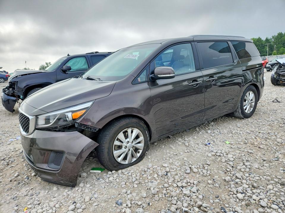 2015 Kia SEDONA VIN KNDMB5C16F6080035 — COPART salvage auction photo