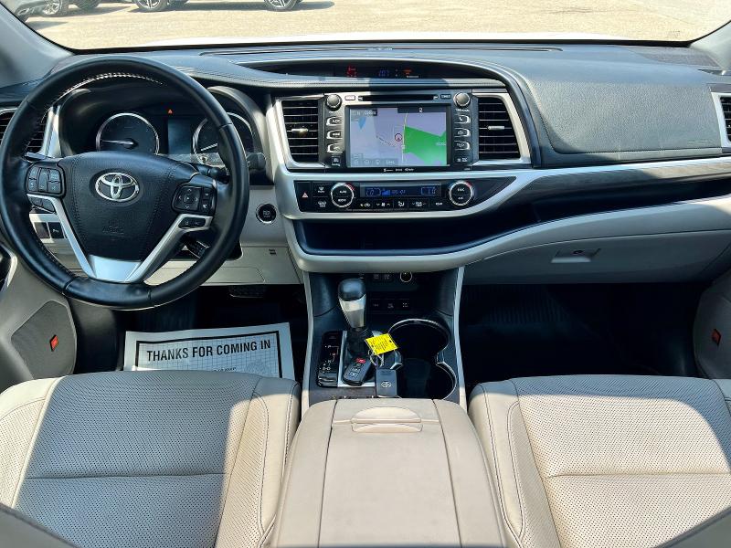 2018 Toyota Highlander VIN 5TDDZRFH2JS908604 COPART salvage auction — MINOR DENT/SCRATCHES, MD - CERTIFICATE OF TITLE (P), sold $15,400 on 2026-07-10 (photo 9)