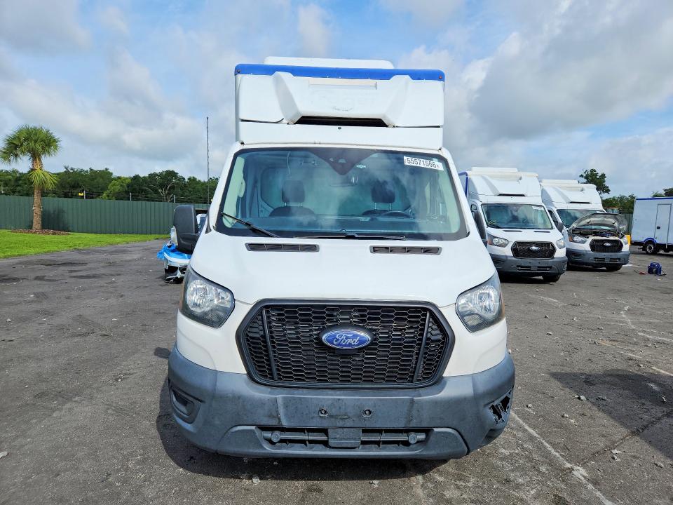 2022 Ford Transit VIN 1FDBW5Z87NKA01604 COPART salvage auction — MINOR DENT/SCRATCHES, Fl - Certificate Of Title, sold $8,000 on 2026-07-29 (photo 5)