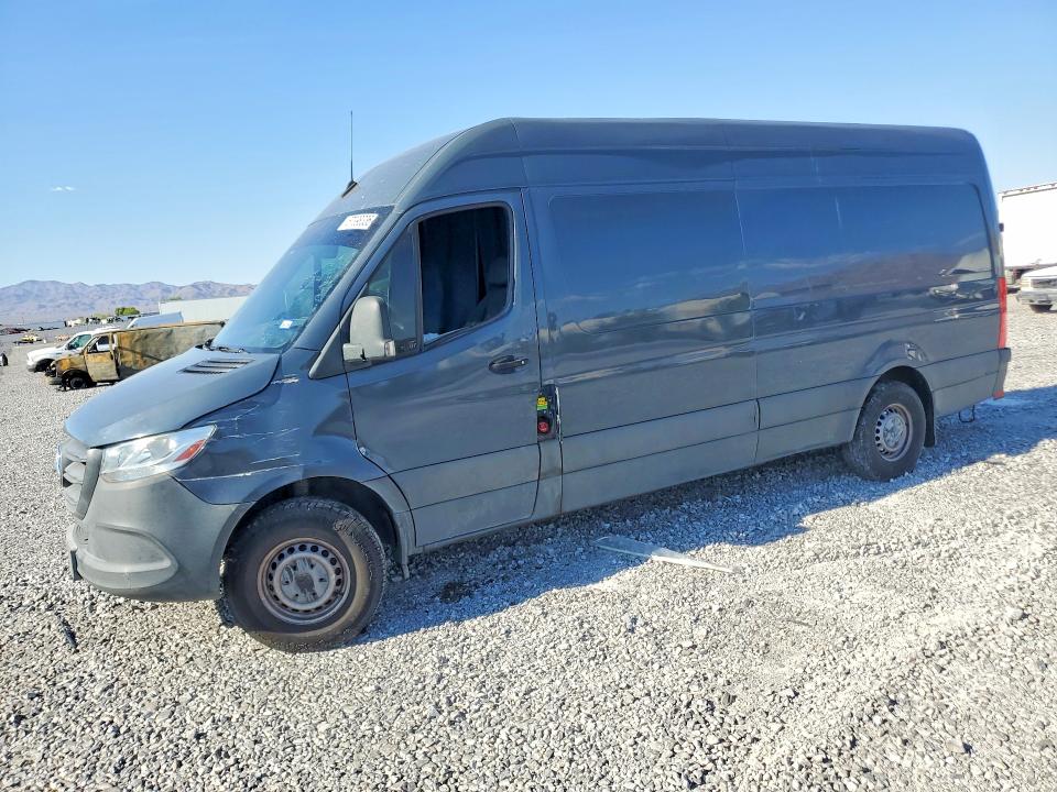 2019 Mercedes-benz Sprinter VIN WD4PF1CD8KP109176 COPART salvage auction — SIDE, Tx - Certificate Of Title (P), sold $3,900 on 2026-07-29 (photo 1)