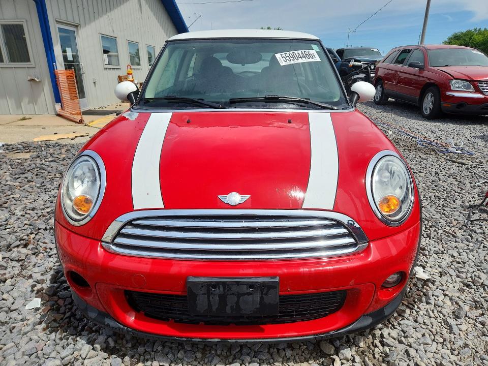 2013 Mini VIN WMWSU3C59DT680536 COPART salvage auction — HAIL, Il - Salvage Certificate, sold $625 on 2026-08-17 (photo 5)
