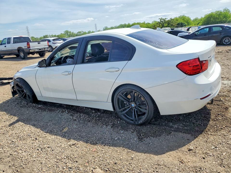 2014 BMW 3er VIN WBA3B9G57ENR92691 COPART salvage auction — FRONT END, Il - Salvage Certificate, sold $1,400 on 2026-07-29 (photo 2)