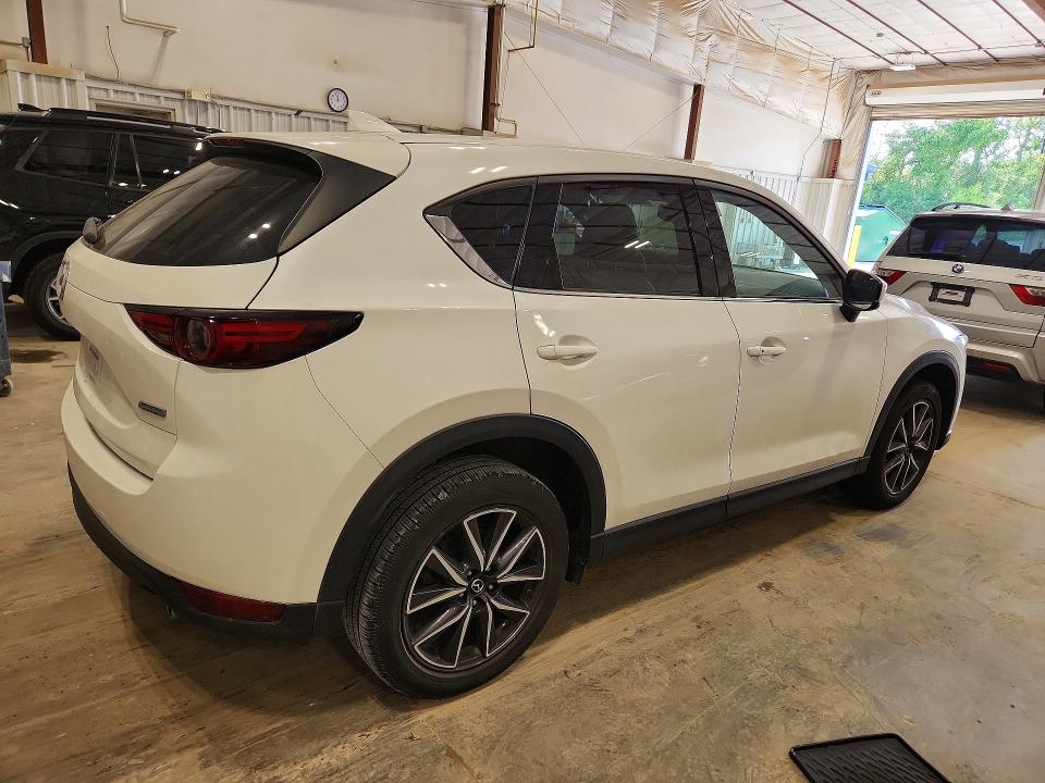 2018 Mazda Cx-5 VIN JM3KFBDMXJ0422043 COPART salvage auction — SIDE, Salvage Title, sold $8,300 on 2026-07-08 (photo 3)