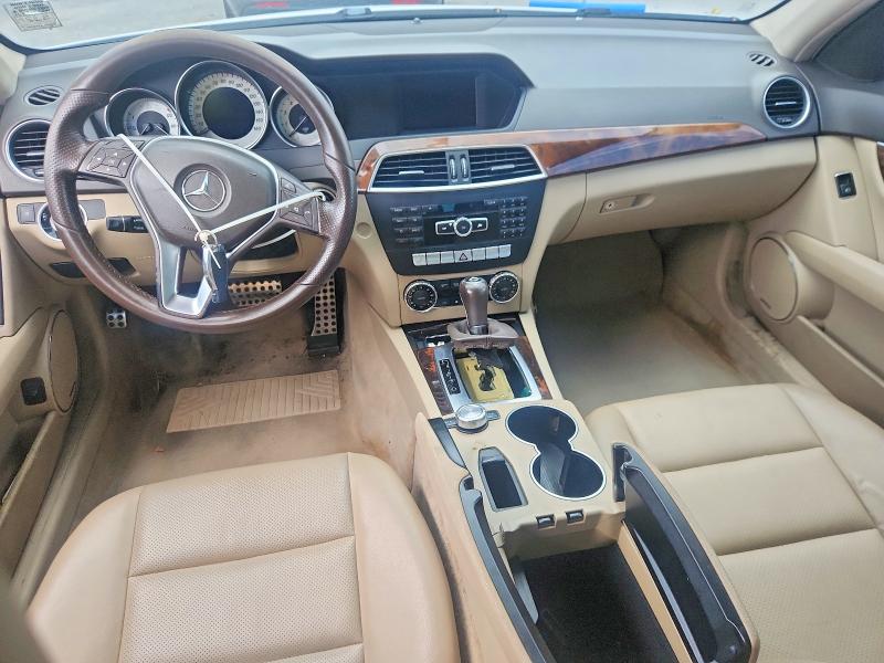 2013 Mercedes-benz C-klasse VIN WDDGF8AB6DR278100 COPART salvage auction — WATER/FLOOD, La - Cert Of Title-Salvage Flood (P), sold $1,150 on 2026-07-22 (photo 8)