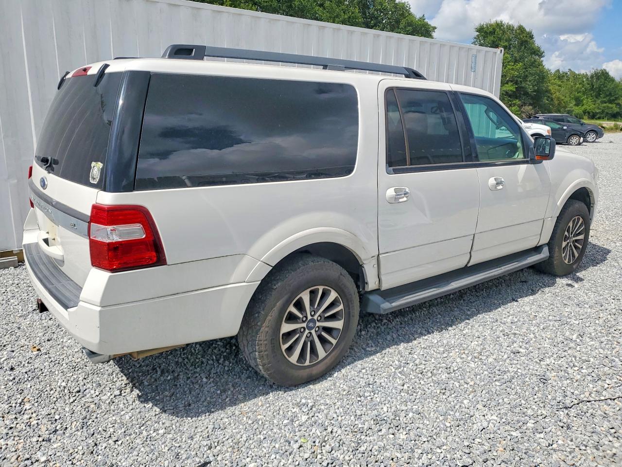 2016 Ford Expedition VIN 1FMJK1HT5GEF43761 COPART salvage auction — Minor Dent/Scratches, TX - CERTIFICATE OF TITLE, sold $1,050 on 2026-07-07 (photo 3)