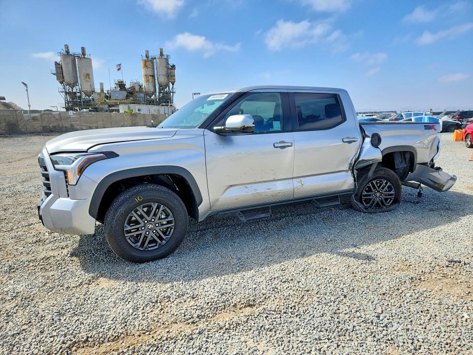 2025 Toyota Tundra VIN 5TFLA5DB6SX272310 — COPART salvage auction photo