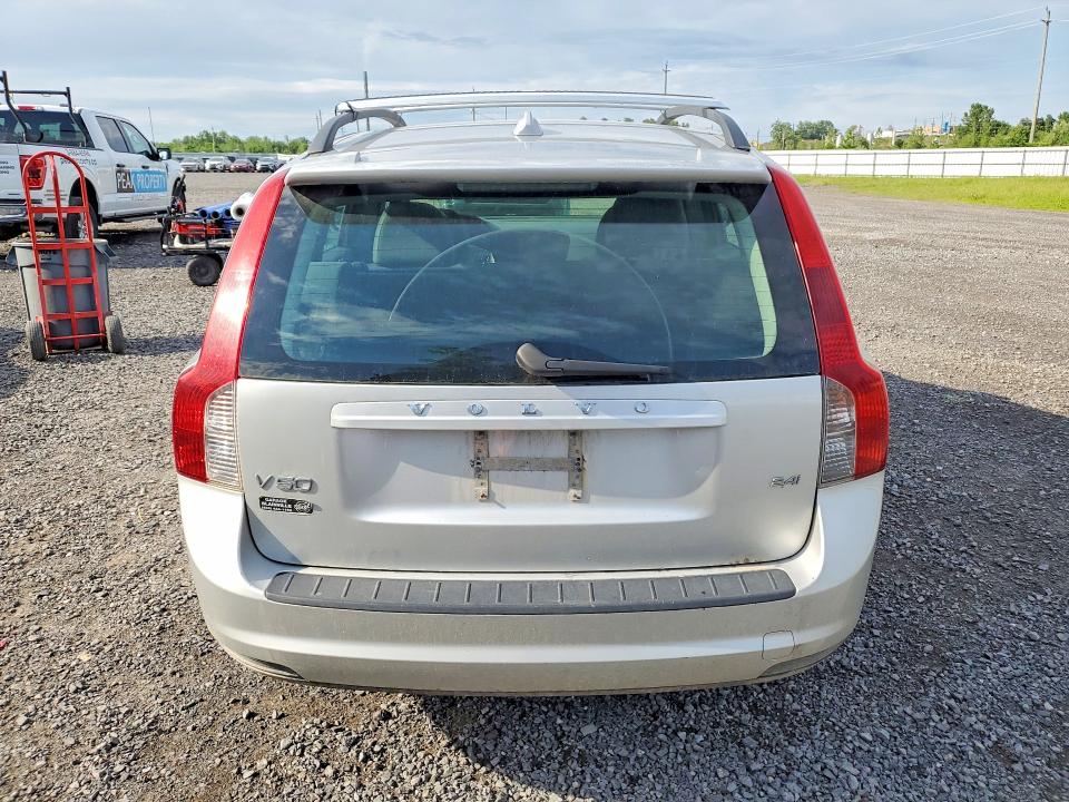 2009 Volvo V50 VIN YV1MW382292453426 COPART salvage auction — MECHANICAL, ON - PERMIT NO BRAND - UNFIT, sold $225 on 2026-07-02 (photo 6)