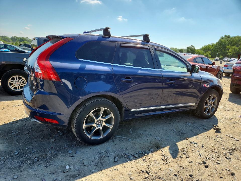 2015 Volvo VIN YV449MDV4F2710565 COPART salvage auction — FRONT END, Md - Cert Of Salvage > 75% Damage, sold $600 on 2026-07-21 (photo 3)