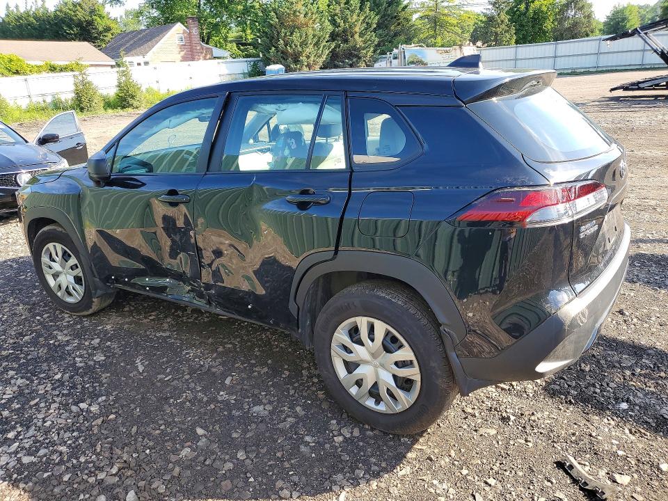 2026 Toyota Corolla cross VIN 7MUAAAAG2TV159872 COPART salvage auction — SIDE, Md - Cert Of Salvage > 75% Damage, sold $8,800 on 2026-07-20 (photo 2)