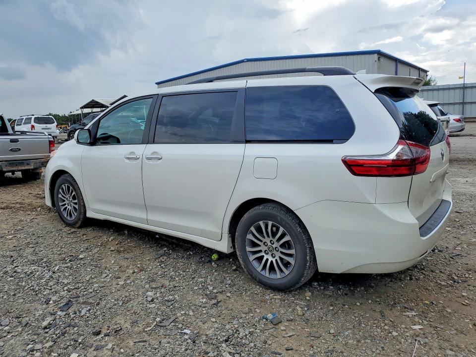 2020 Toyota Sienna VIN 5TDYZ3DC4LS085389 COPART salvage auction — FRONT END, GA - CERT OF TITLE-SALVAGE, sold $12,400 on 2026-07-31 (photo 2)