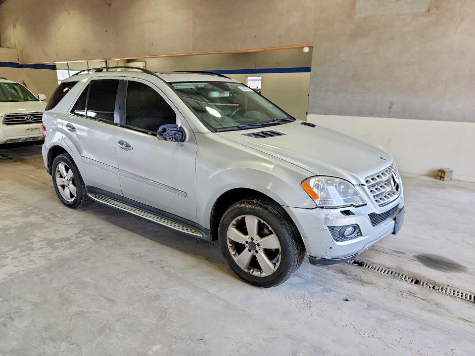 2009 Mercedes-benz Ml-class VIN 4JGBB86E89A511964 COPART salvage auction — FRONT END, Va - Certificate Of Title, sold $450 on 2026-07-10 (photo 4)