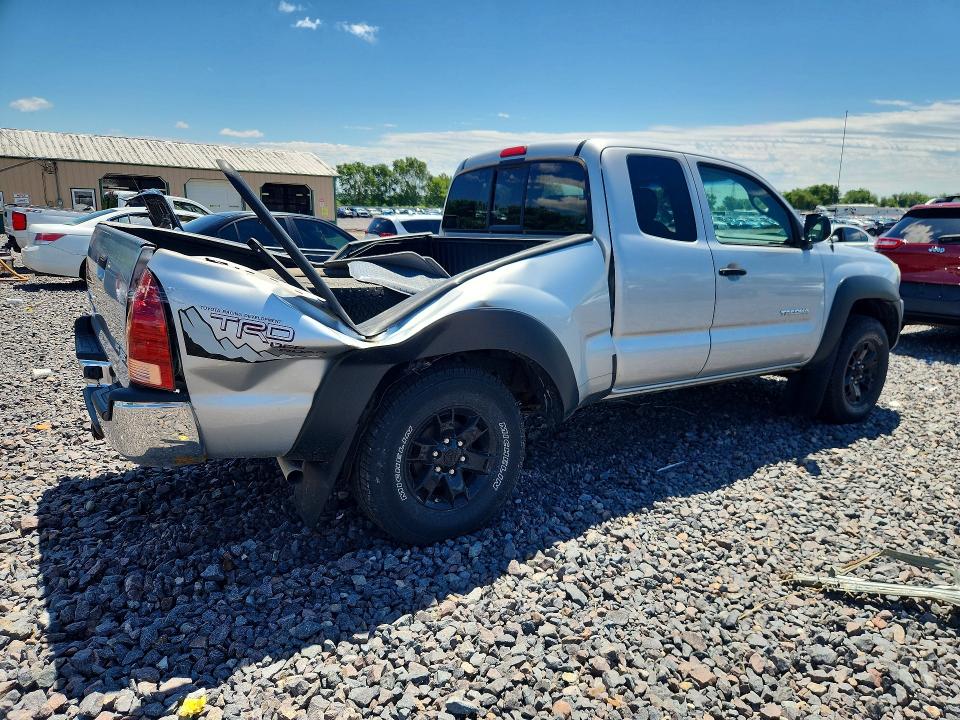 2008 Toyota Tacoma VIN 5TEUU42N28Z572494 COPART salvage auction — REAR END, Wv - Salvage Certificate, sold $3,800 on 2026-07-27 (photo 3)