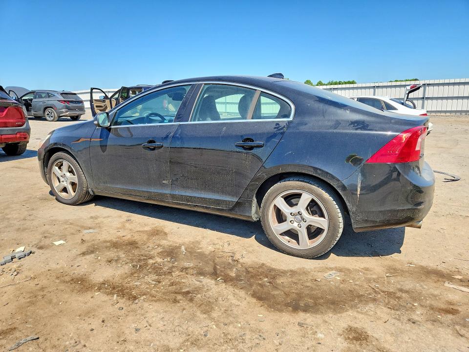 2013 Volvo S60 VIN YV1612FS9D2186749 COPART salvage auction — REAR END, Va - Certificate Of Title, sold $400 on 2026-07-29 (photo 2)
