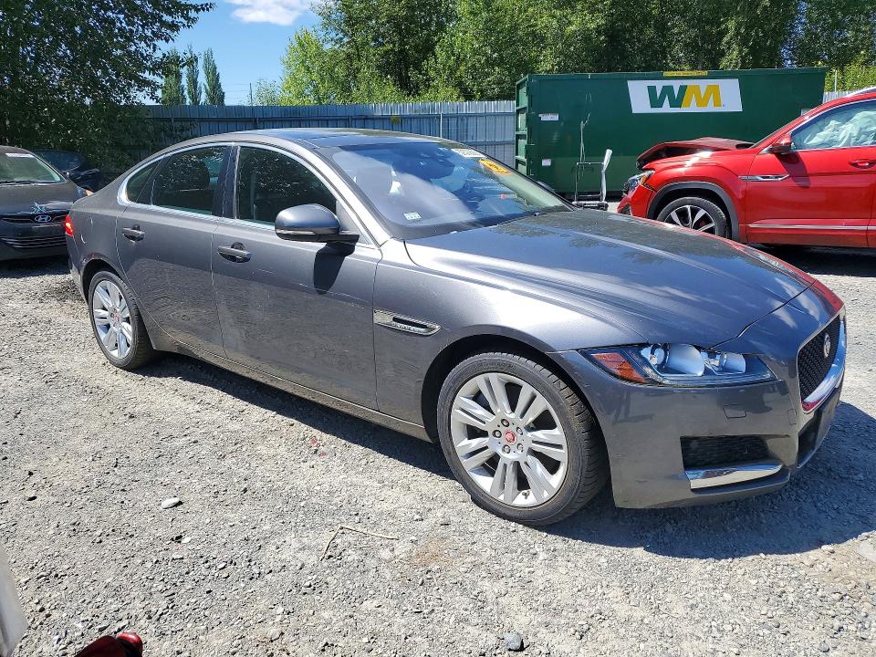2017 Jaguar Xf VIN SAJBD4BV4HCY32658 COPART salvage auction — MECHANICAL, Tx - Certificate Of Title, sold $1,250 on 2026-07-23 (photo 4)