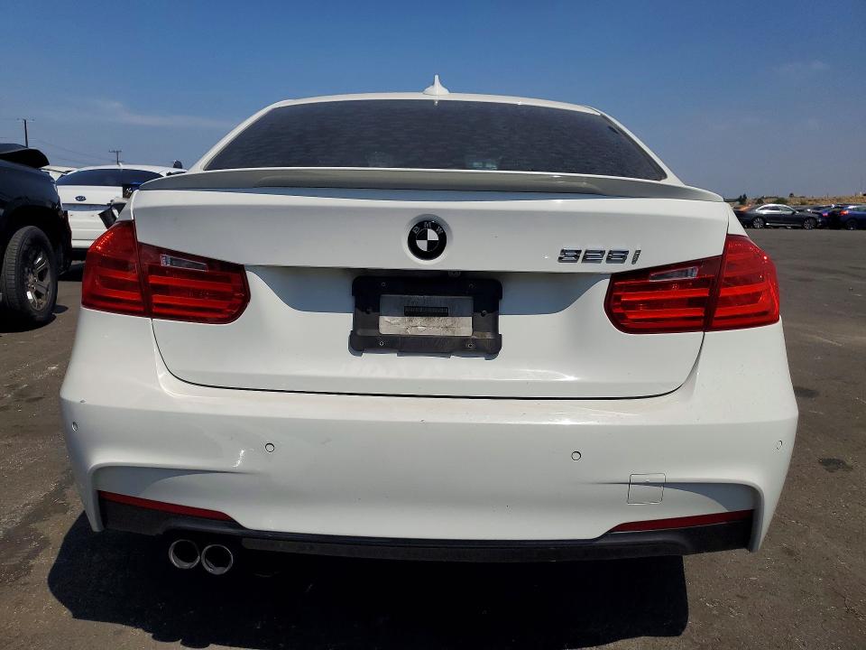 2015 BMW 3er VIN WBA3A5G54FNS90969 COPART salvage auction — FRONT END, Ca - Salvage Certificate, sold $1,750 on 2026-07-08 (photo 6)