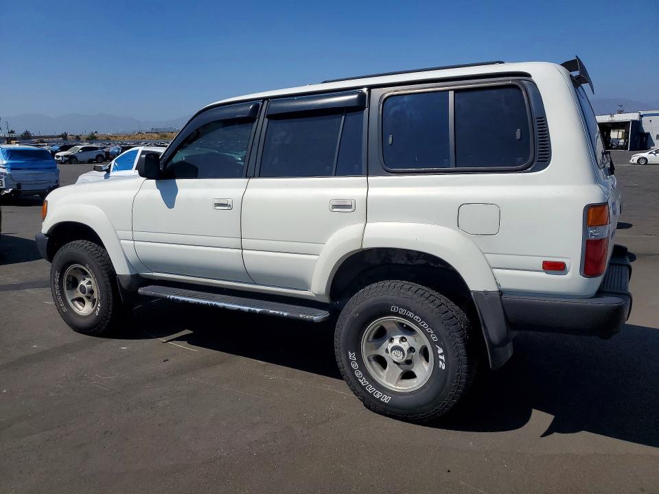 1991 Toyota Land cruiser VIN JT3FJ80W1M0032976 COPART salvage auction — MINOR DENT/SCRATCHES, Ca - Dis/Dlr/Exp Only Clean Title, sold $6,500 on 2026-07-06 (photo 2)