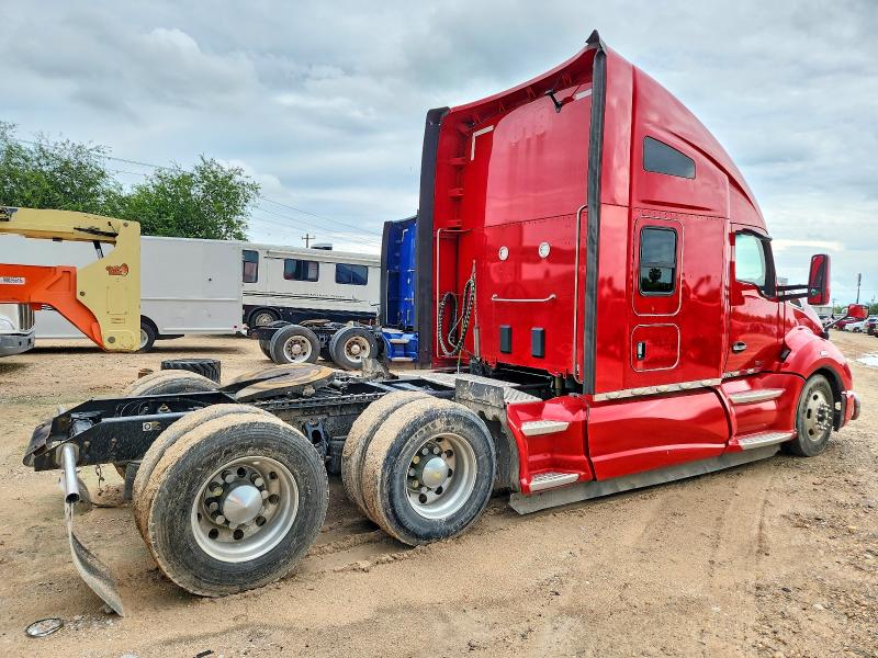 2022 Kenworth T680 VIN 1XKYD49X0NJ482327 COPART salvage auction — MECHANICAL, CO - CERTIFICATE OF TITLE, sold $10,700 on 2026-07-09 (photo 4)