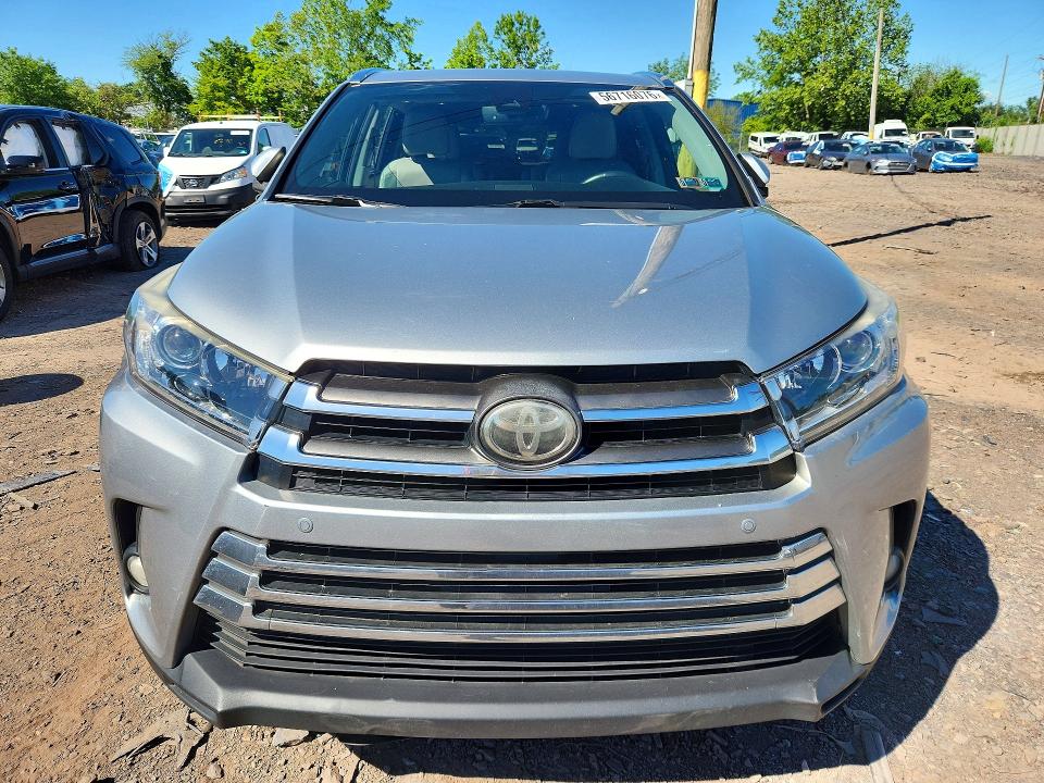 2017 Toyota Highlander VIN 5TDDZRFH0HS428345 COPART salvage auction — SIDE, Pa - Certificate Of Salvage, sold $9,800 on 2026-07-18 (photo 5)