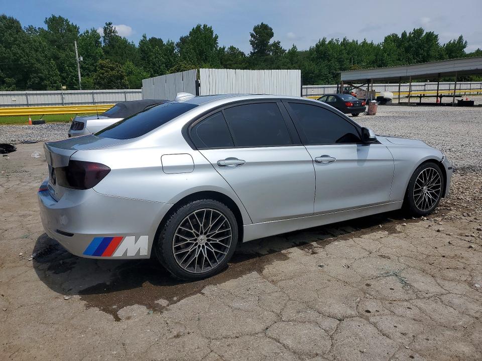 2013 BMW 3er VIN WBA3A5G51DNP25850 COPART salvage auction — FRONT END, Tn - Salvage Certificate, sold $70 on 2026-07-23 (photo 3)