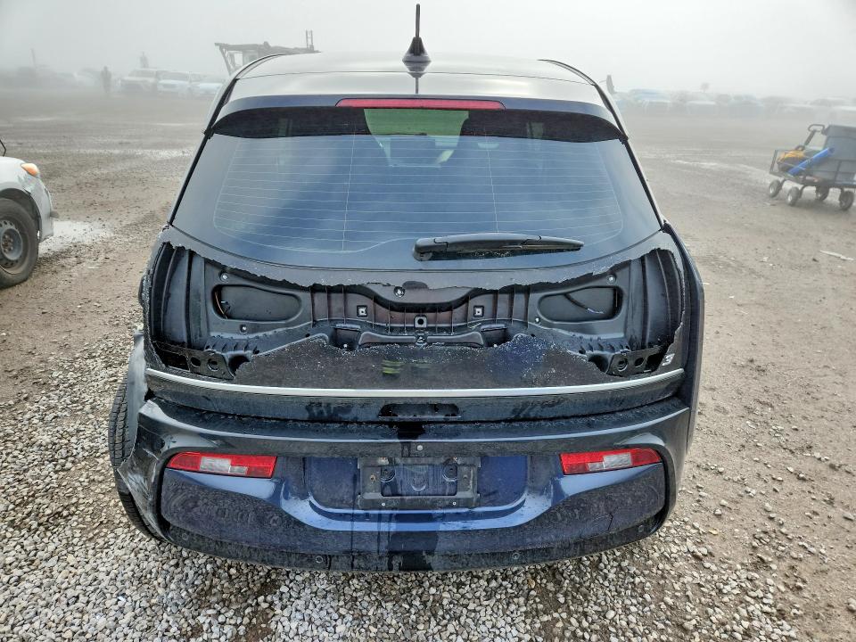 2018 BMW I3 VIN WBY7Z4C51JVC34639 COPART salvage auction — SIDE, On - Permit Salvage, sold $1,800 on 2026-07-28 (photo 6)