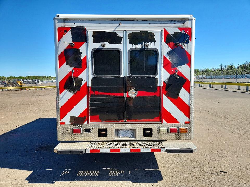 2017 Ford F-550 super duty VIN 1FD0X5HT1HEF00606 COPART salvage auction — MINOR DENT/SCRATCHES, Ny - Certificate Of Title, sold $2,500 on 2026-07-28 (photo 6)