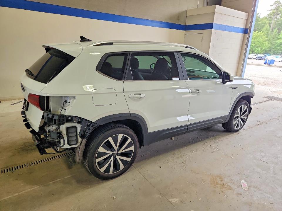 2022 Volkswagen VIN 3VVSX7B2XNM014859 COPART salvage auction — FRONT END, VA - CERT OF TITLE - SALVAGE, sold $2,550 on 2026-07-02 (photo 3)