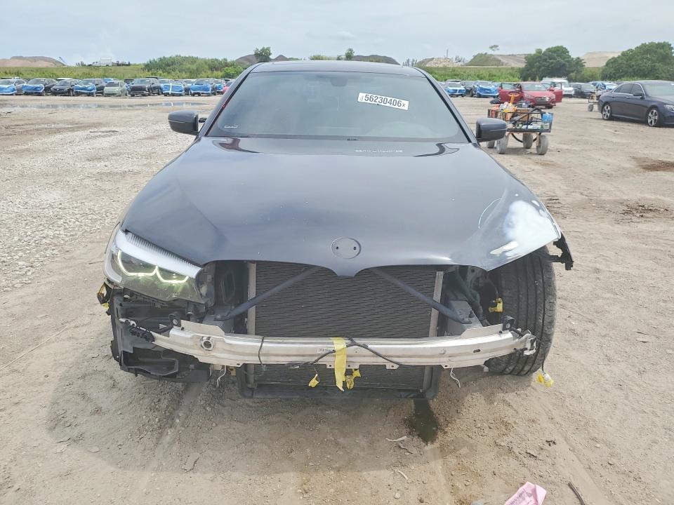 2018 BMW 5er VIN WBAJE5C56JWA96533 COPART salvage auction — FRONT END, Fl - Cert Of Title Slvg Rebuildable, sold $7,300 on 2026-08-20 (photo 5)