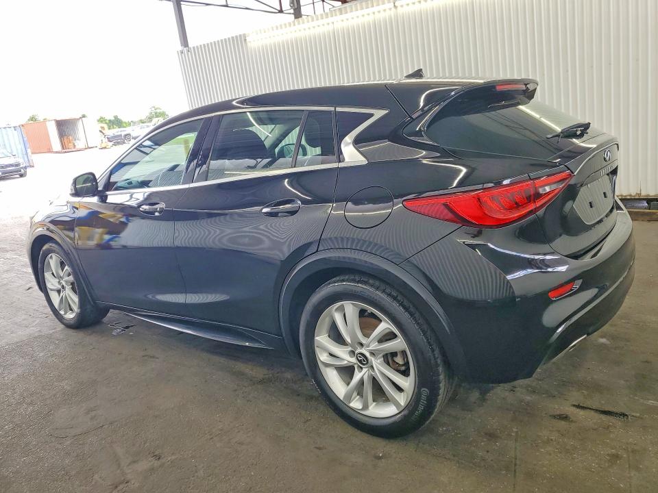 2018 Infiniti Qx30 VIN SJKCH5CP4JA059928 COPART salvage auction — MINOR DENT/SCRATCHES, FL - CERTIFICATE OF TITLE, sold $3,500 on 2026-07-07 (photo 2)