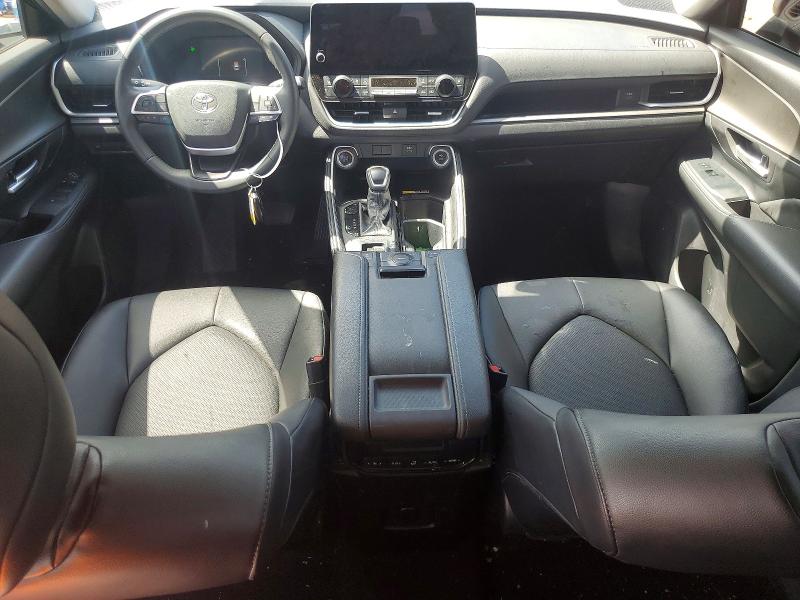 2024 Toyota Highlander VIN 5TDAAAA58RS019455 COPART salvage auction — REAR END, TX - SALVAGE VEHICLE TITLE, sold $175 on 2026-07-30 (photo 8)