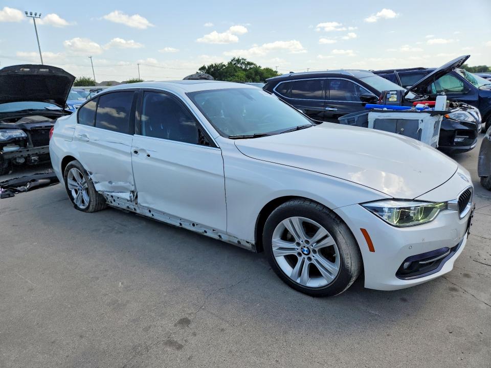 2017 BMW 3er VIN WBA8B9G54HNU48482 COPART salvage auction — SIDE, TX - SALVAGE VEHICLE TITLE (P), sold $3,150 on 2026-07-16 (photo 4)