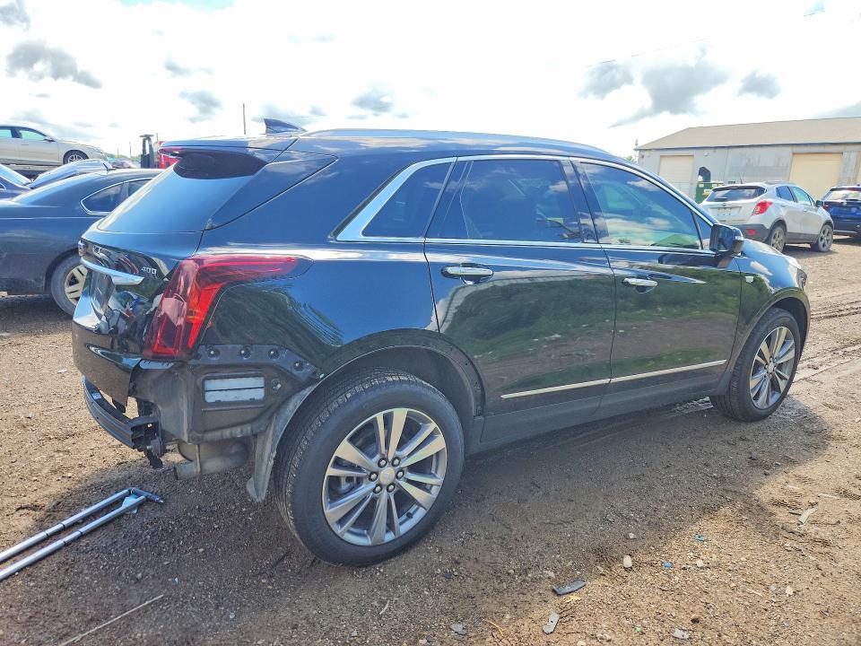 2020 Cadillac Xt5 VIN 1GYKNDRS2LZ154869 COPART salvage auction — REAR END, Mi - Certificate Of Title, sold $8,500 on 2026-08-05 (photo 3)