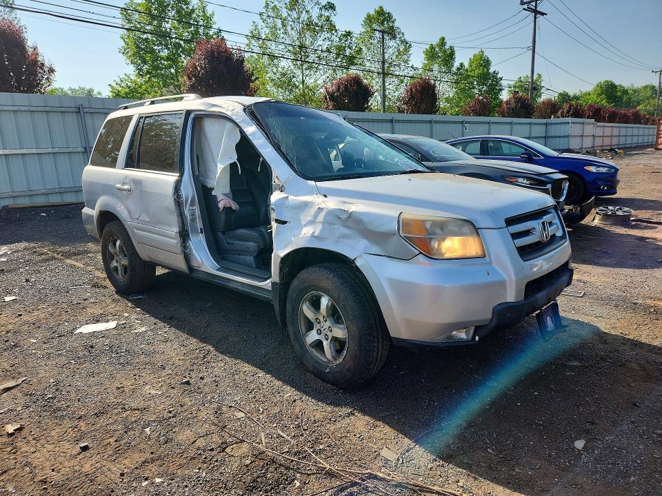 2008 Honda Pilot VIN 5FNYF18568B055525 COPART salvage auction — FRONT END, CT - CERT OF TITLE-SALVAGE, sold $475 on 2026-07-02 (photo 4)