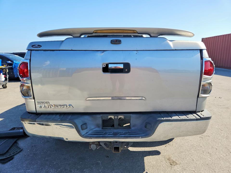 2008 Toyota Tundra VIN 5TFRV541X8X033888 COPART salvage auction — SIDE, Fl - Cert Of Title Slvg Rebuildable, sold $3,600 on 2026-07-09 (photo 6)
