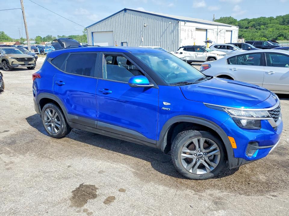 2021 Kia Seltos VIN KNDEPCAA4M7047992 COPART salvage auction — REAR END, WV - CERTIFICATE OF TITLE, sold $6,000 on 2026-07-24 (photo 4)