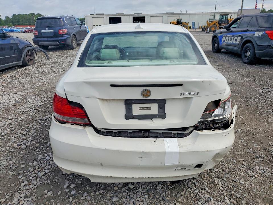 2011 BMW 1 series VIN WBAUP7C57BVP21514 COPART salvage auction — REAR END, AL - CERT OF TITLE-SALVAGE TITLE, sold $300 on 2026-07-16 (photo 6)
