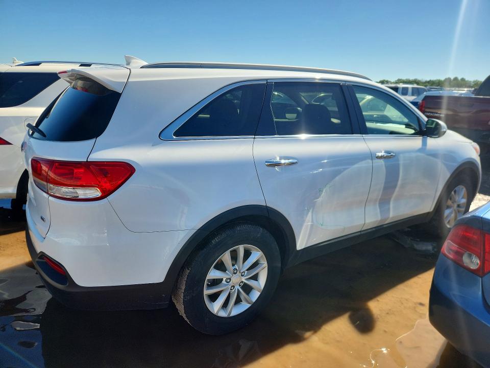 2017 Kia Sorento VIN 5XYPG4A37HG250934 COPART salvage auction — SIDE, Il - Salvage Certificate, sold $1,700 on 2026-07-11 (photo 3)