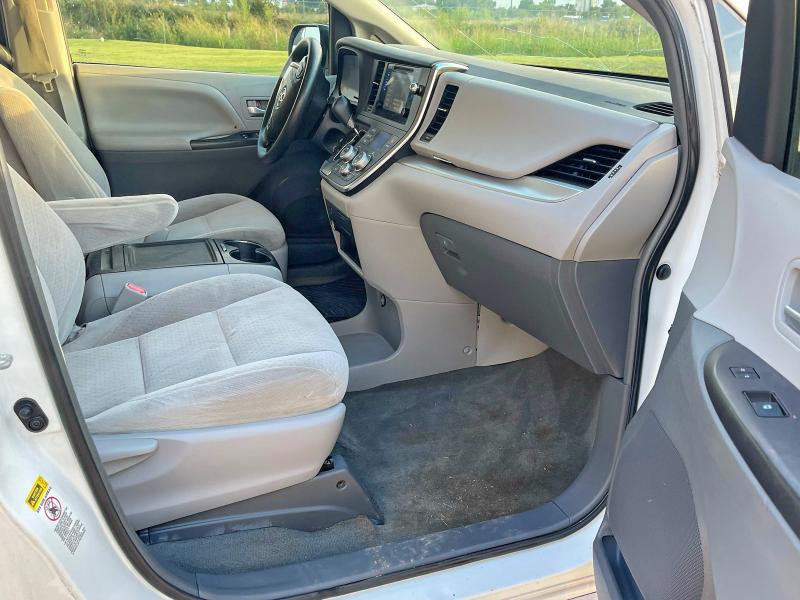 2015 Toyota Sienna VIN 5TDKK3DC3FS547083 COPART salvage auction — MINOR DENT/SCRATCHES, Ok - Certificate Of Title (P), sold $4,050 on 2026-07-02 (photo 5)