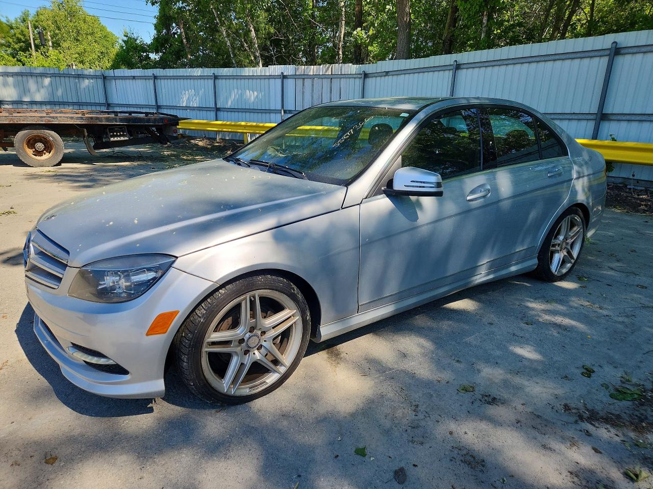 2011 Mercedes-Benz C-Class VIN WDDGF8BB9BR148615 — COPART salvage auction photo