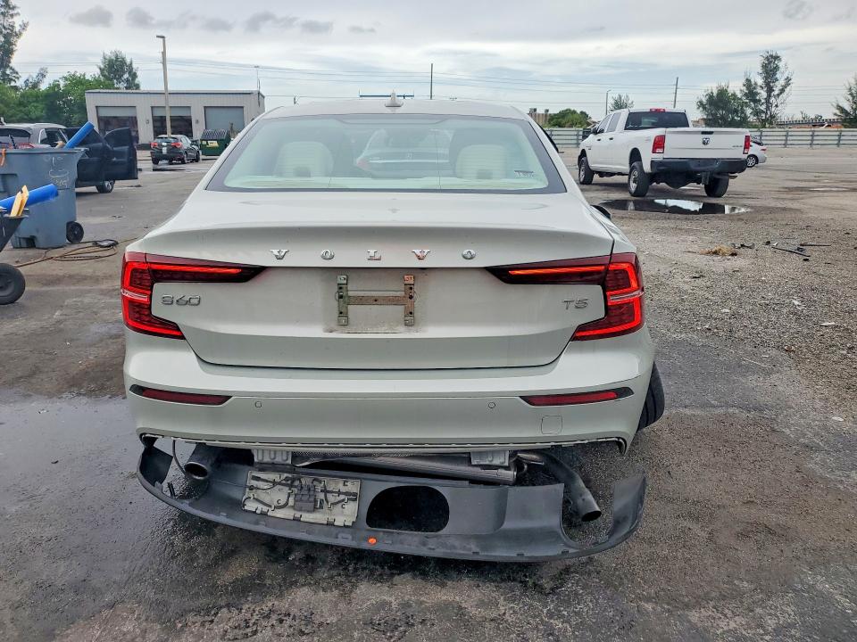 2019 Volvo VIN 7JR102FK4KG004783 COPART salvage auction — UNDERCARRIAGE, Fl - Cert Of Title Slvg Rebuildable, sold $2,350 on 2026-07-13 (photo 6)
