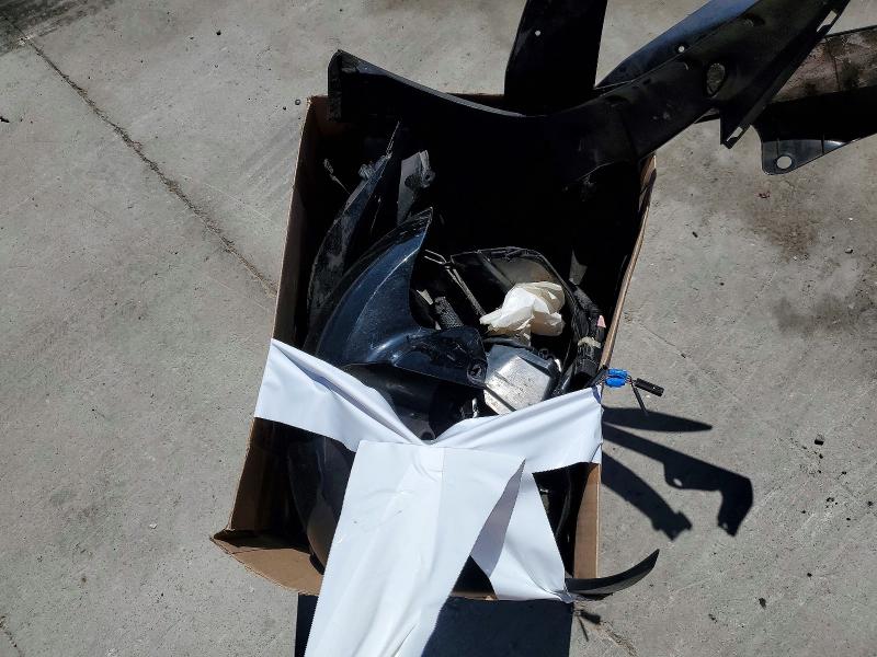 2006 Yamaha Yzfr6 VIN JYARJ12E76A002426 COPART salvage auction — FRONT END, Ut - Salvage Certificate, sold $850 on 2026-07-09 (photo 9)