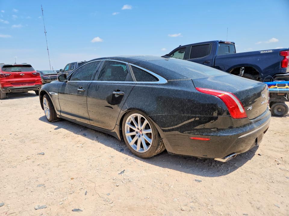 2015 Jaguar Xj VIN SAJWJ1CDXF8V79327 COPART salvage auction — MINOR DENT/SCRATCHES, Tx - Cert Of Title-Rebuilt Salvage (P), sold $2,750 on 2026-07-29 (photo 2)