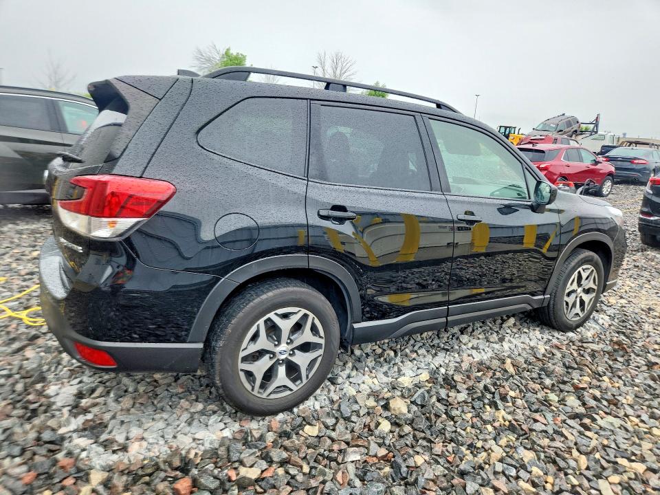 2021 Subaru VIN JF2SKAFCXMH577671 COPART salvage auction — REAR END, Il - Salvage Certificate, sold $4,250 on 2026-07-27 (photo 3)
