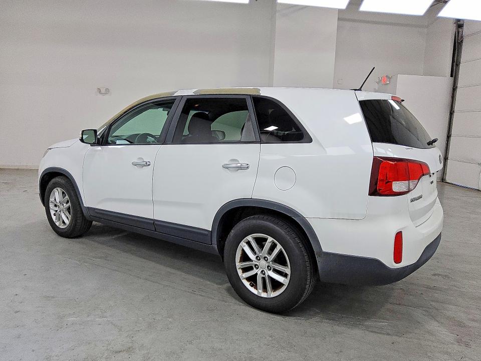 2014 Kia Sorento VIN 5XYKT3A6XEG504173 COPART salvage auction — NORMAL WEAR, IN - CERTIFICATE OF TITLE, sold $700 on 2026-07-23 (photo 2)