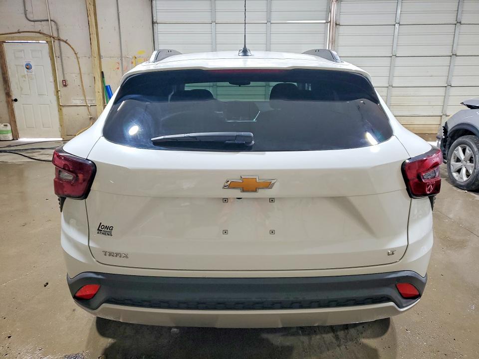 2025 Chevrolet Trax VIN KL77LHEP4SC194363 COPART salvage auction — SIDE, Tn - Salvage Certificate, sold $2,350 on 2026-07-21 (photo 6)