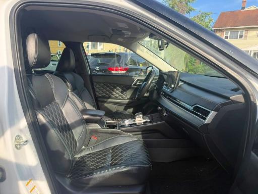 2022 Mitsubishi Outlander VIN JA4J4VA8XNZ082150 COPART salvage auction — MINOR DENT/SCRATCHES, IN - CERTIFICATE OF TITLE (P), sold $9,300 on 2026-07-17 (photo 7)